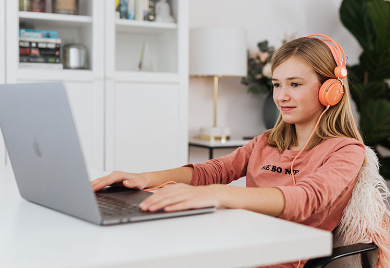 Web coding and apache basics - Hamdard Intermediate College